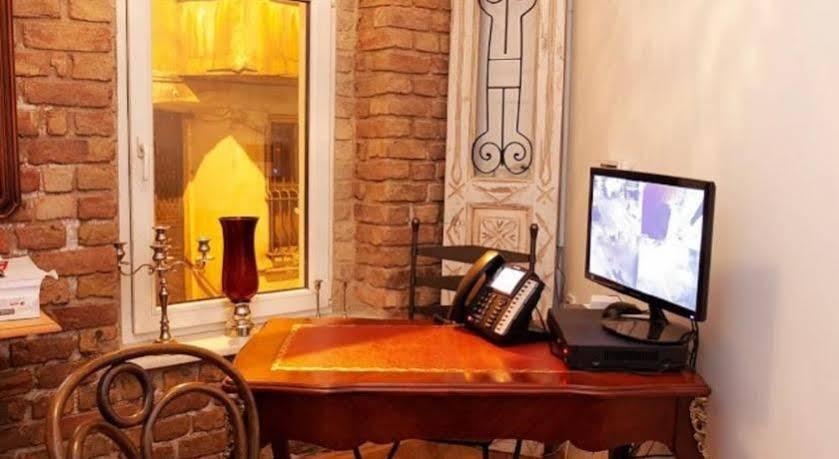 The White Swan Beyoglu Apart Otel İstanbul